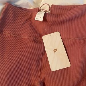 Pink fabletics leggings